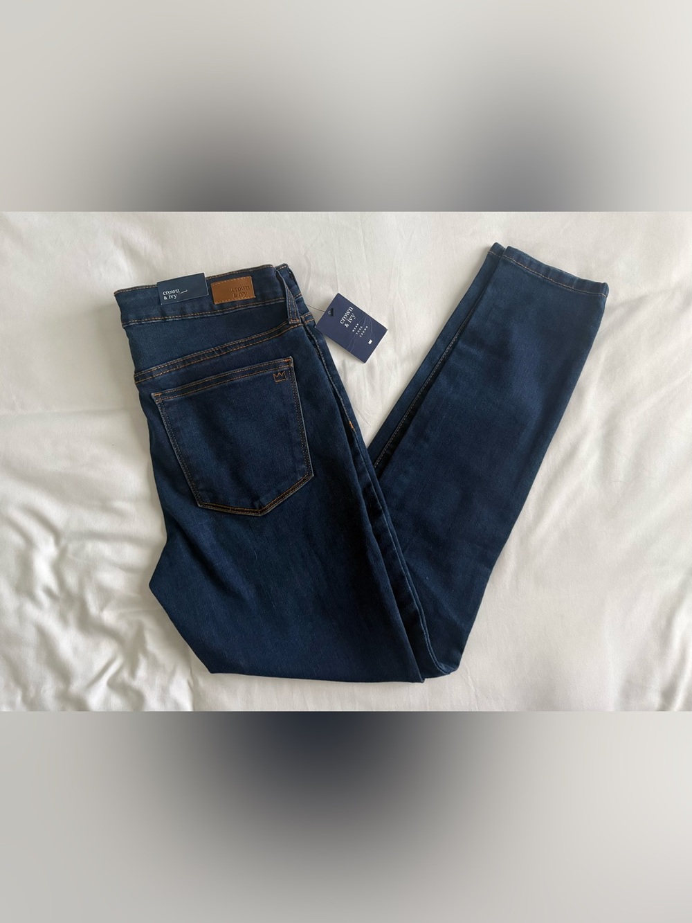 NWT Crown & Ivy Dark Wash Skinny Jeans - Size 6